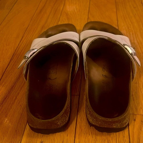 White Birkenstocks | Women’s size 10-10.5 - Picture 3 of 6